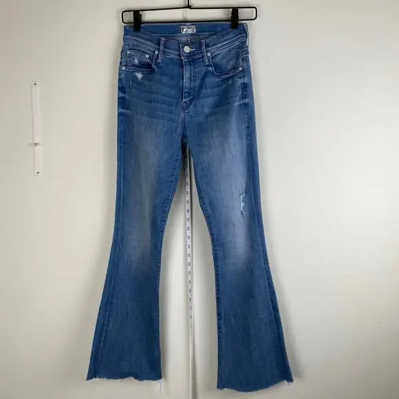 🛑SOLD🛑 Mother The Weekender Fray Jeans Size 25 Graffiti Girl Blue Mid Rise Flare - Picture 6 of 14